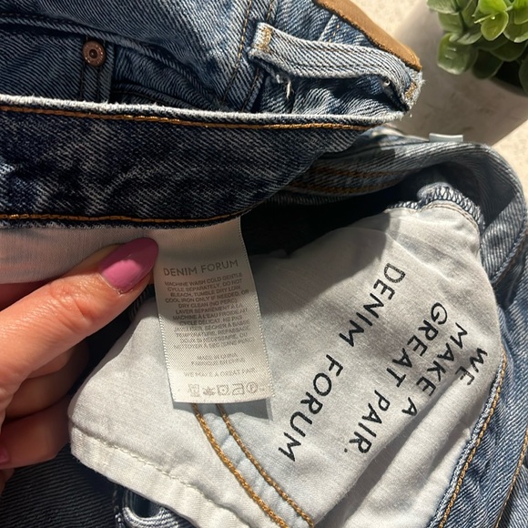 Denim Forum Sz 24 The Joni High Rise Loose Jeans 29L from Aritzia in Size 24 - Picture 13 of 16